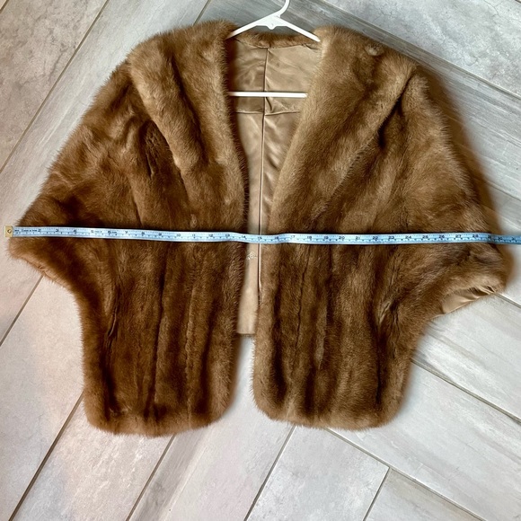 Mink fur wrap, stole, cape-let - EUC vintage - Picture 9 of 15